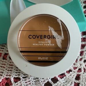 COVERGIRL Vitalist Healthy Powder - 745 warm beige 321
